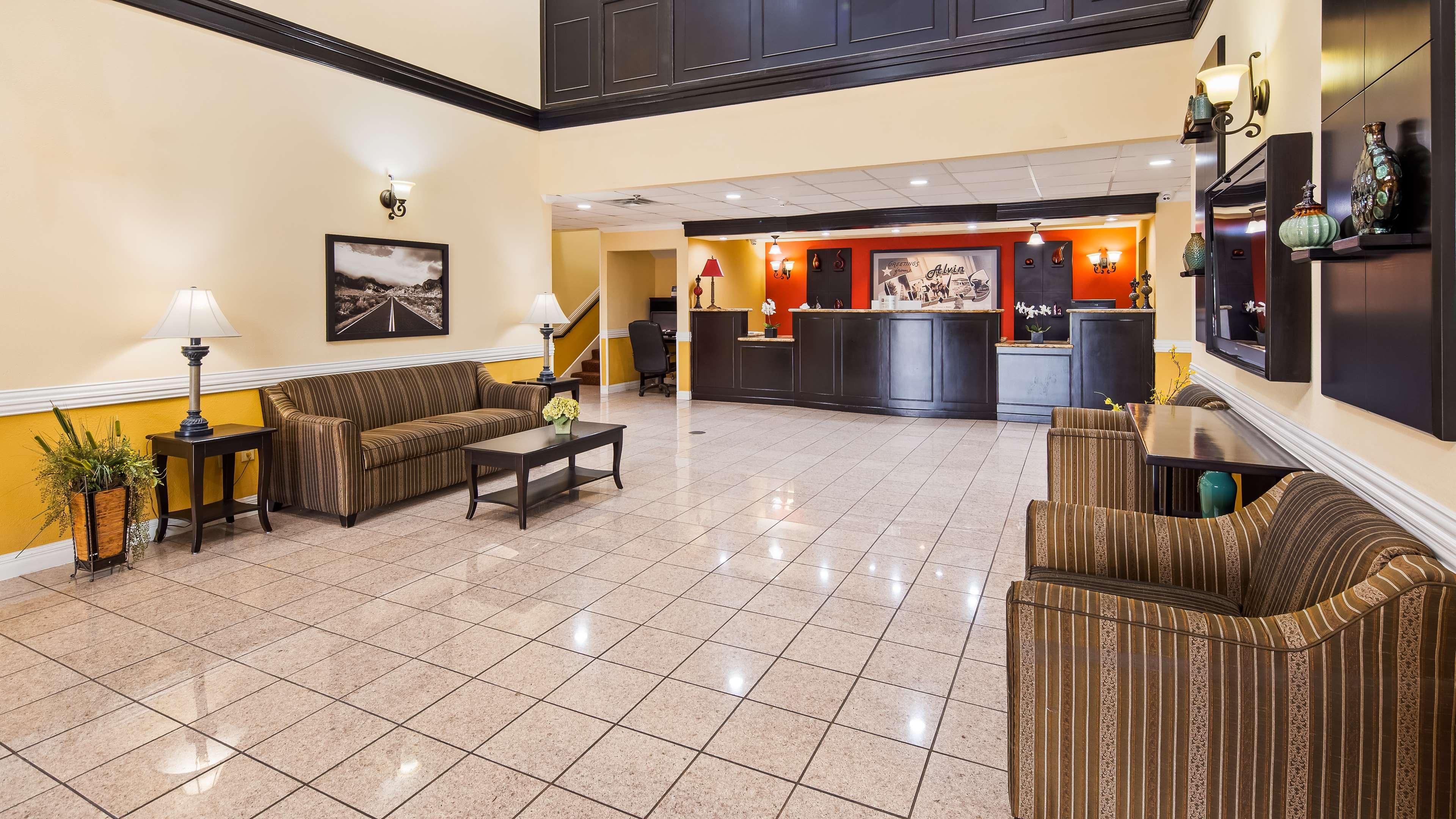 Surestay By Western Hotel 3*