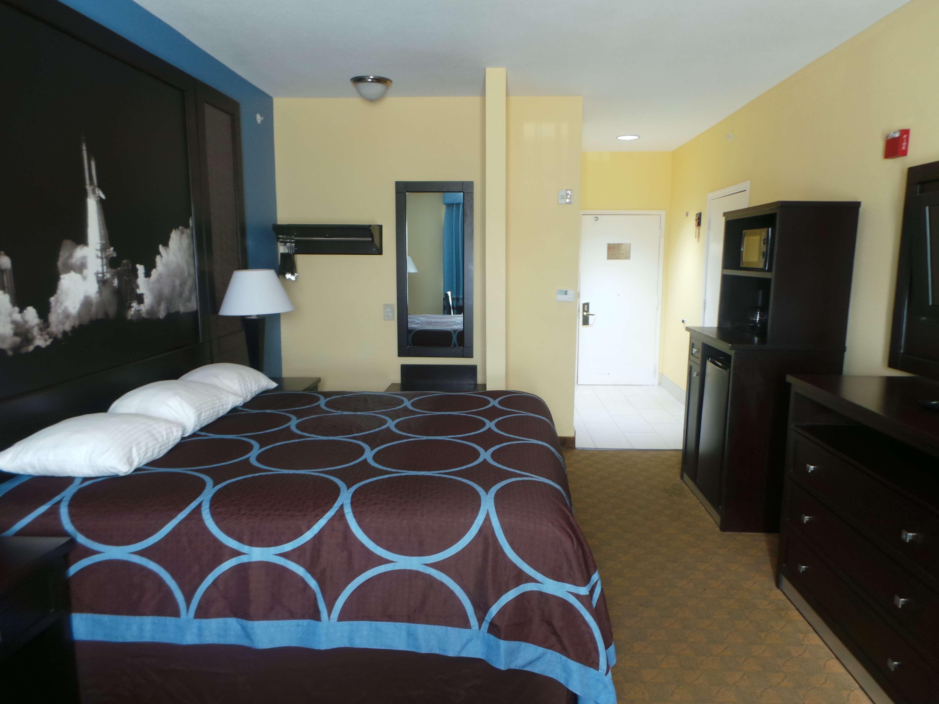 Surestay Plus By Best Western Hotel Alvin