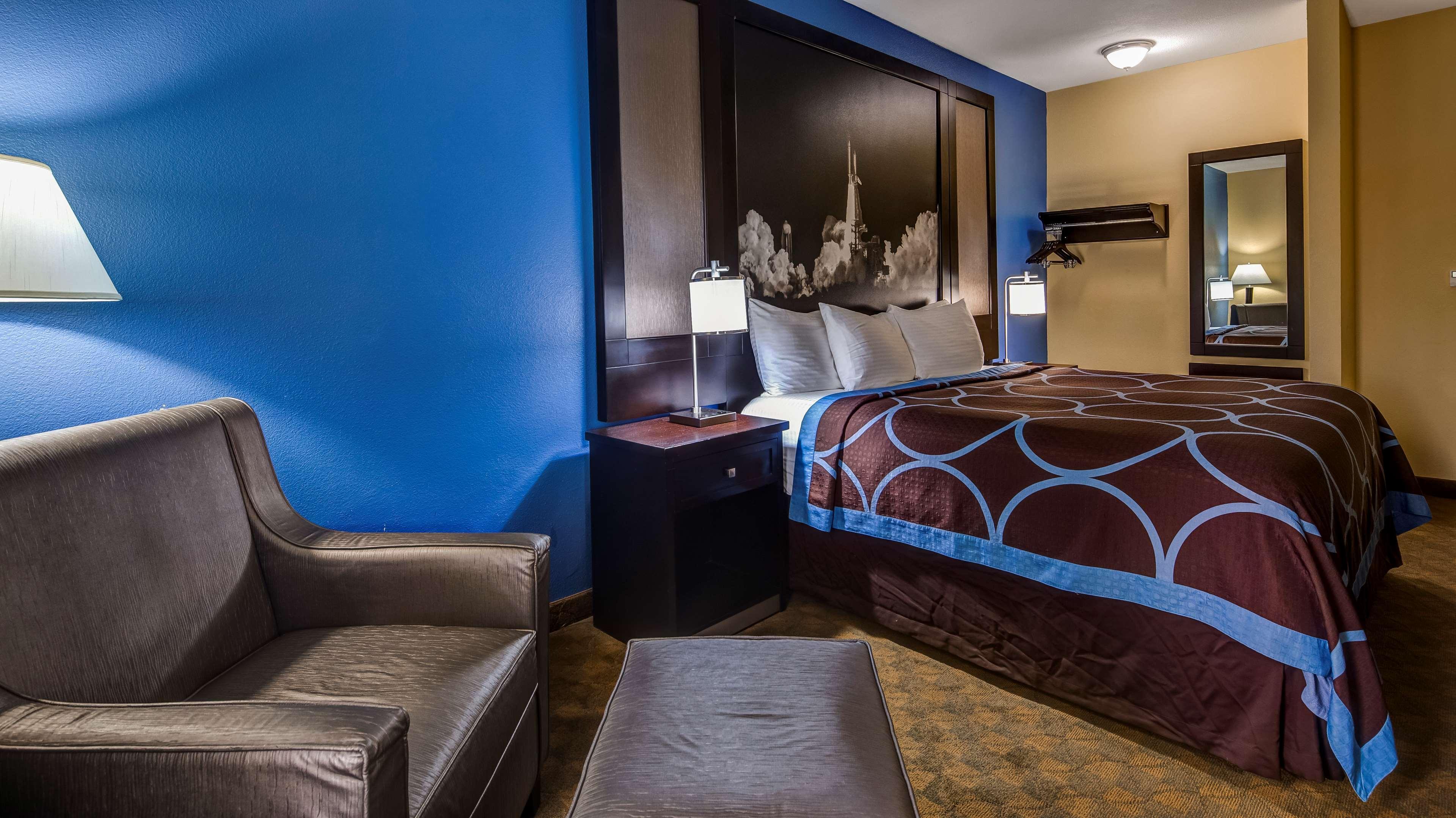 Surestay Plus By Best Western Hotel Alvin